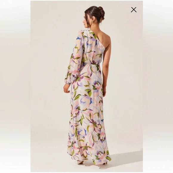 Astr One-Shoulder Floral Dress in Pink and Purple - Picture 5 of 14